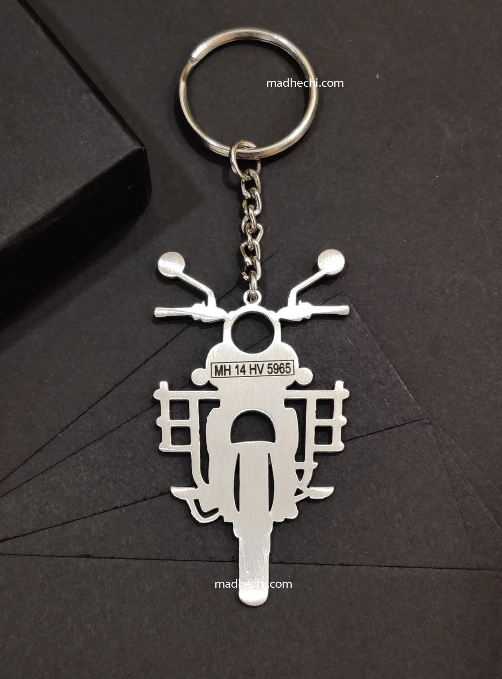 Royal Enfield Keychain Online | Metal Royal Enfield Keychain | Madhechi