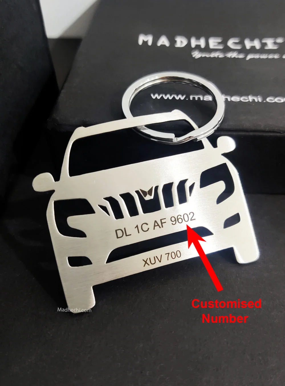 XUV 700 Car Keychain